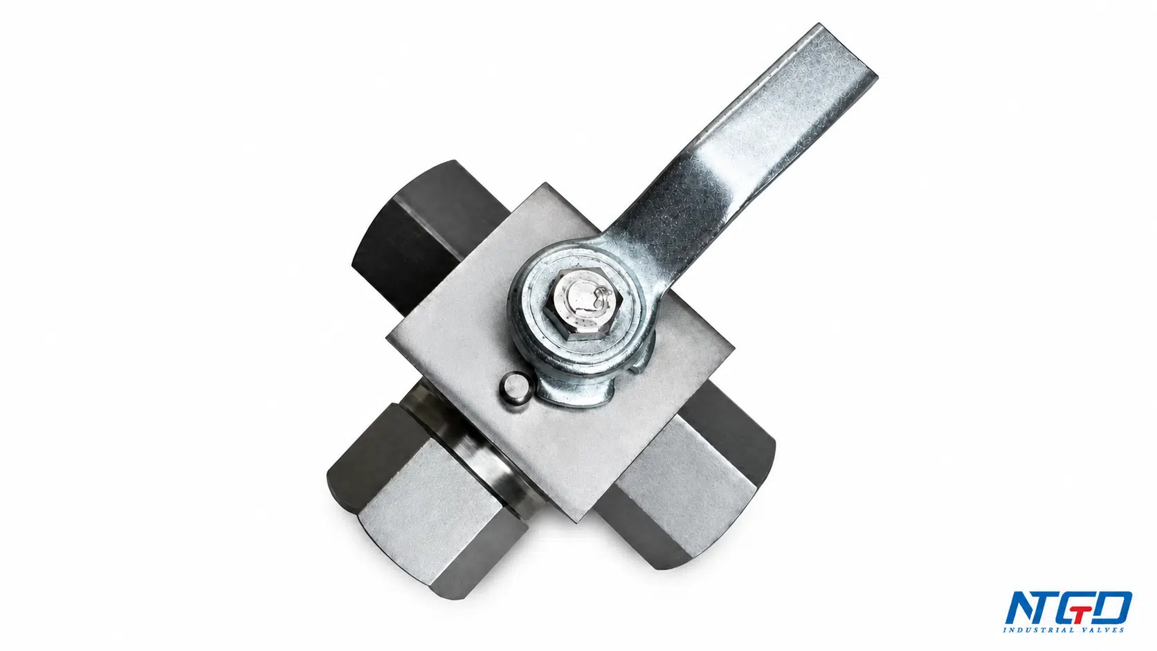 Three-way threaded high pressure ball valve with manual handle