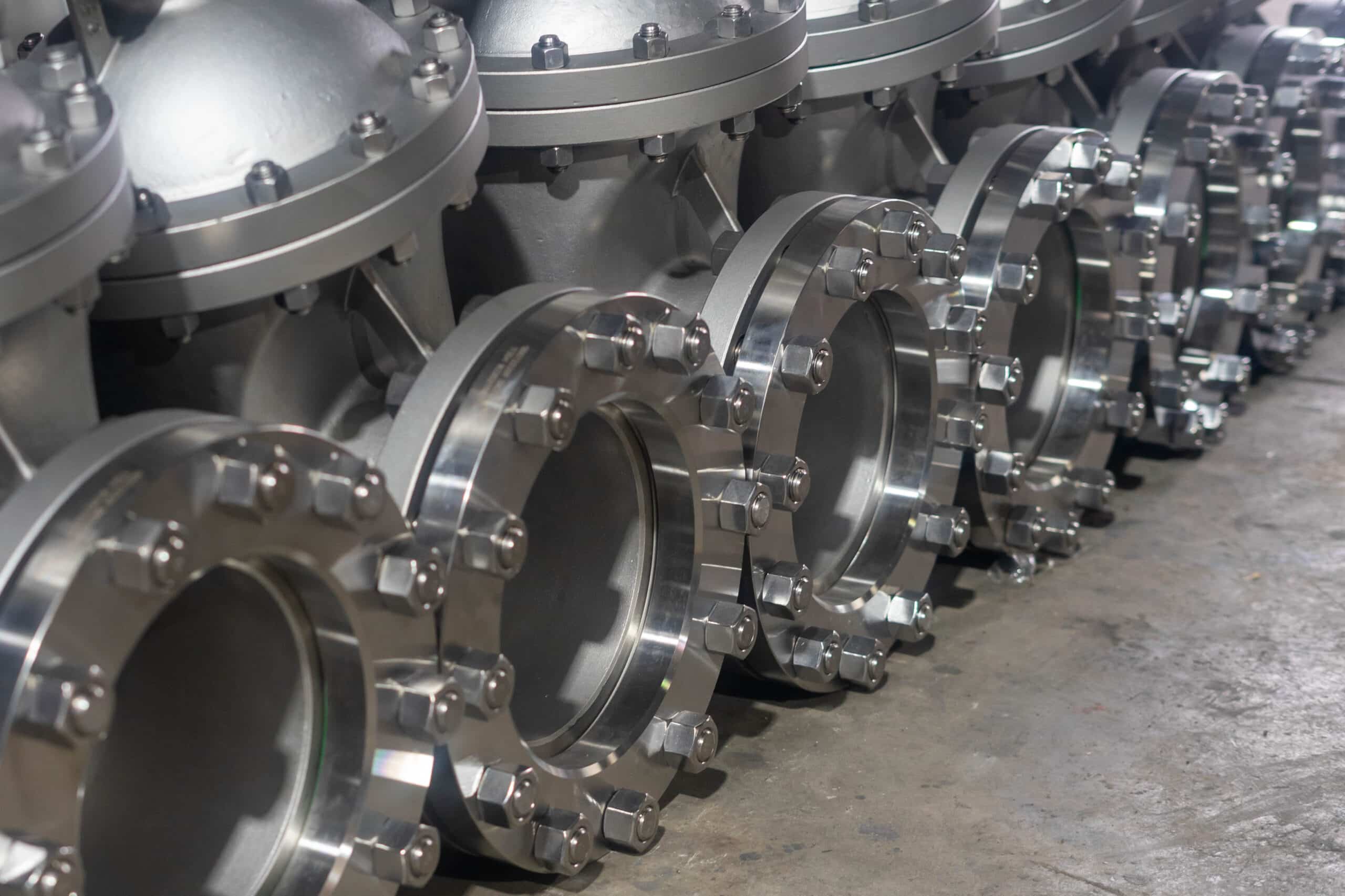 Real flanged industrial gate valves for gate valve flow direction article